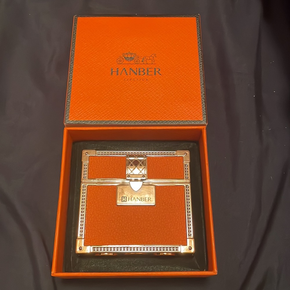 Hanber lipstick and case